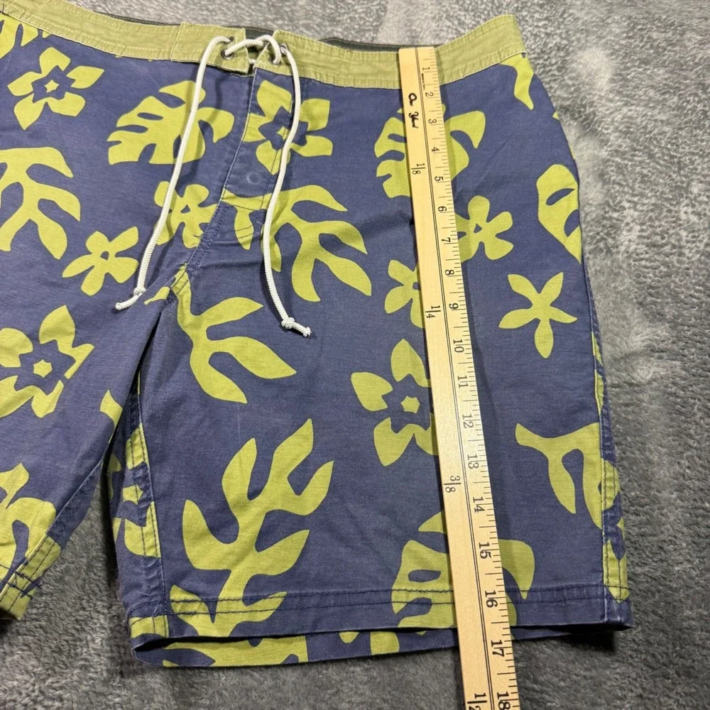 Kanvas by Katin Heritage Collection Mens 33 Tropical Floral Board Shorts Navy